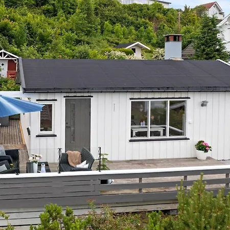 Amazing Cabin 50 Meters From The Beach! Holiday home
